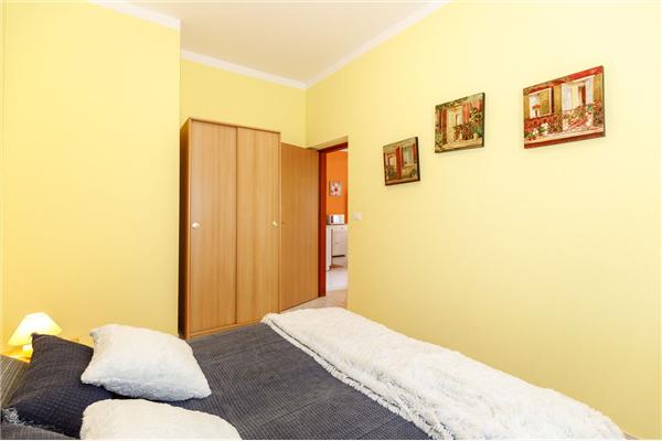 Apartment A1, for 5 persons