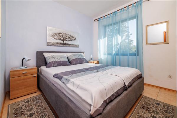 Apartment A1, for 7 persons