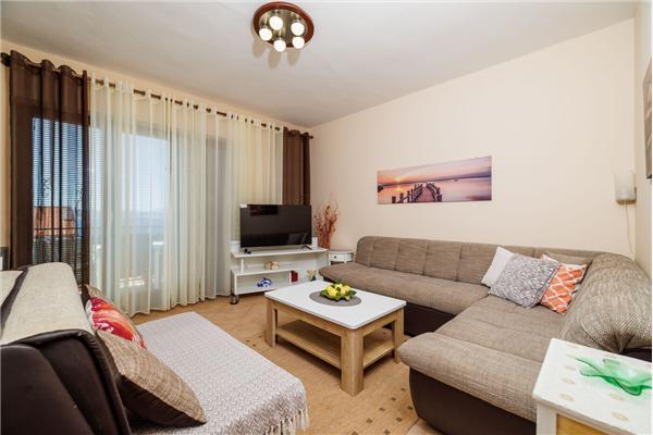 Apartment A1, for 7 persons