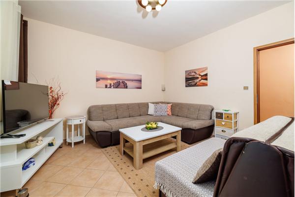 Apartment A1, for 7 persons