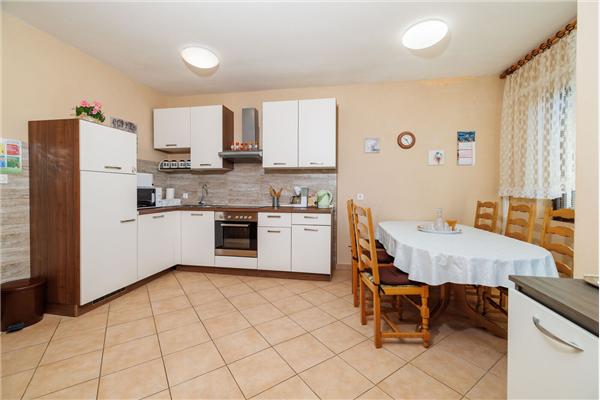 Apartment A1, for 7 persons