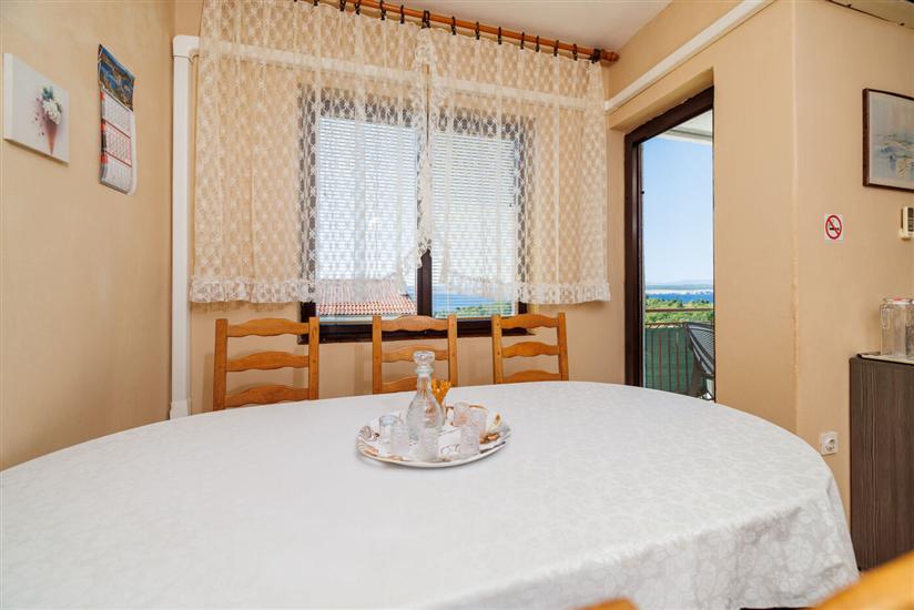 Apartment A1, for 7 persons