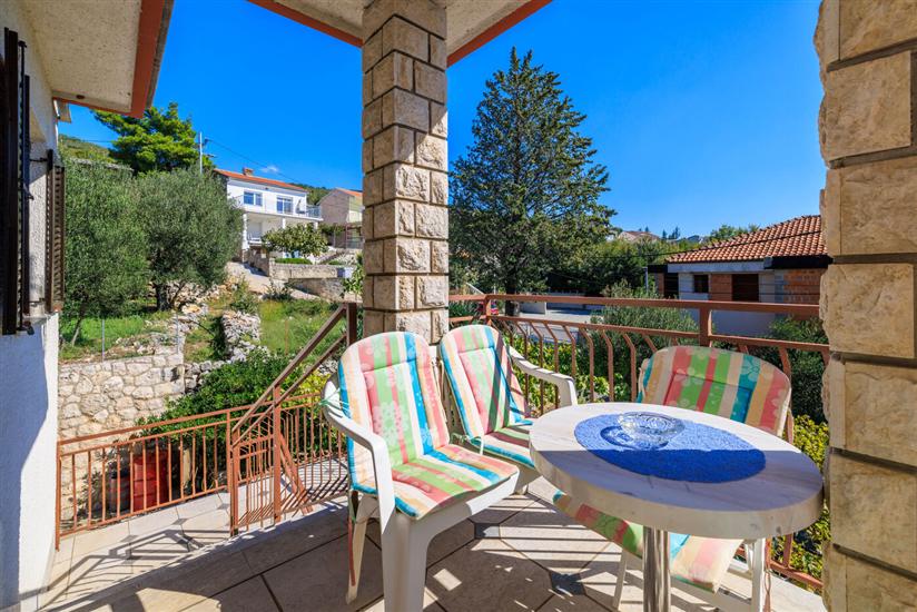 Apartment A1, for 7 persons