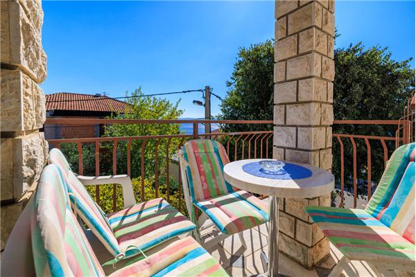 Apartment A1, for 7 persons