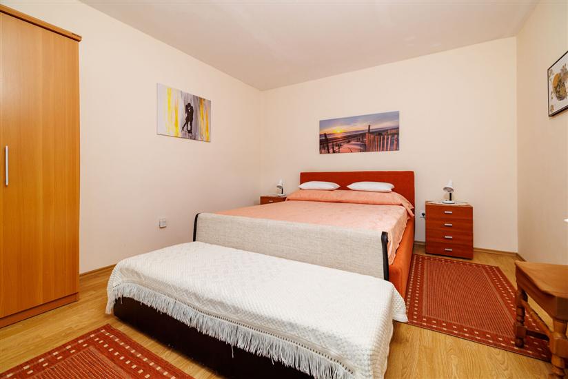 Apartment A2, for 3 persons