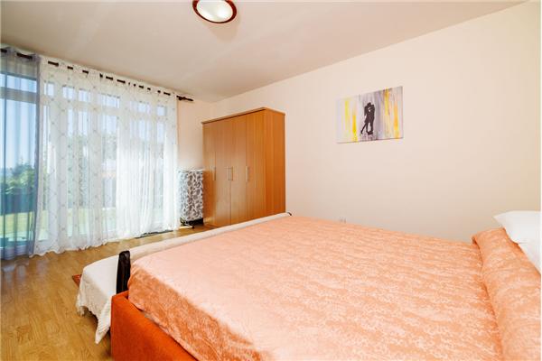 Apartment A2, for 3 persons