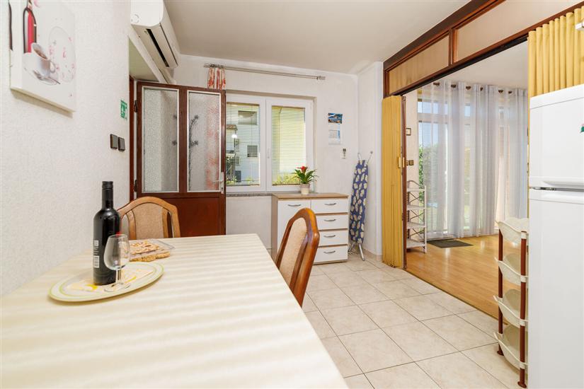 Apartment A2, for 3 persons