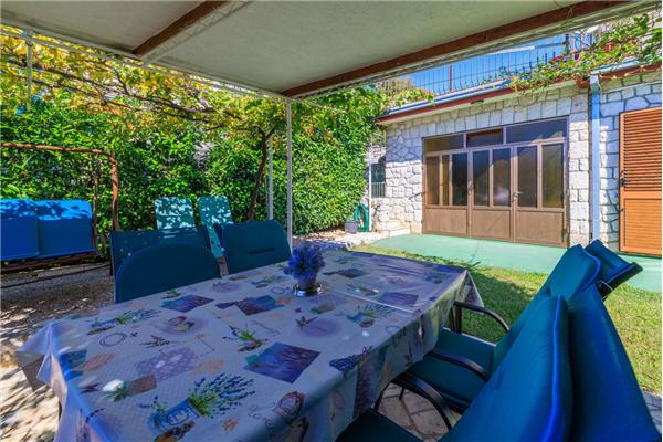 Apartment A2, for 3 persons