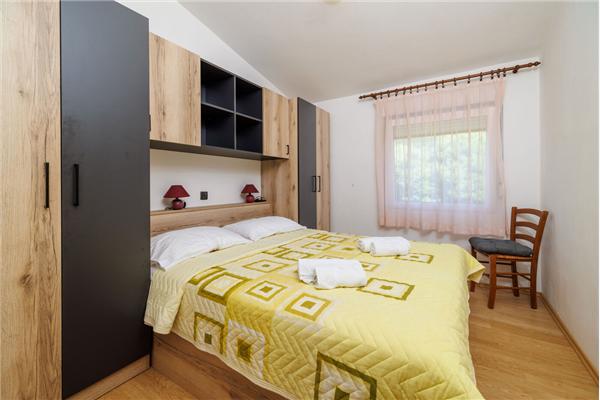 Apartment A2, for 5 persons