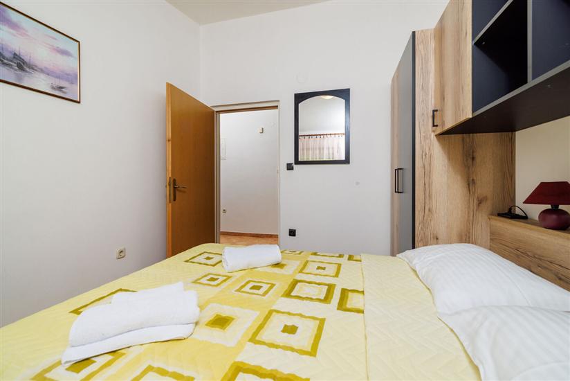 Apartment A2, for 5 persons