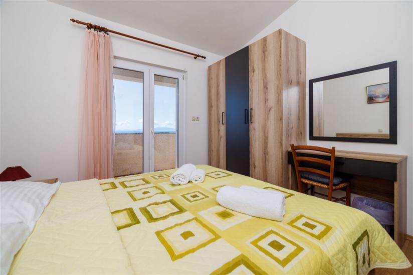 Apartment A2, for 5 persons