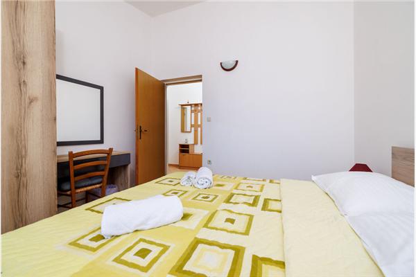 Apartment A2, for 5 persons