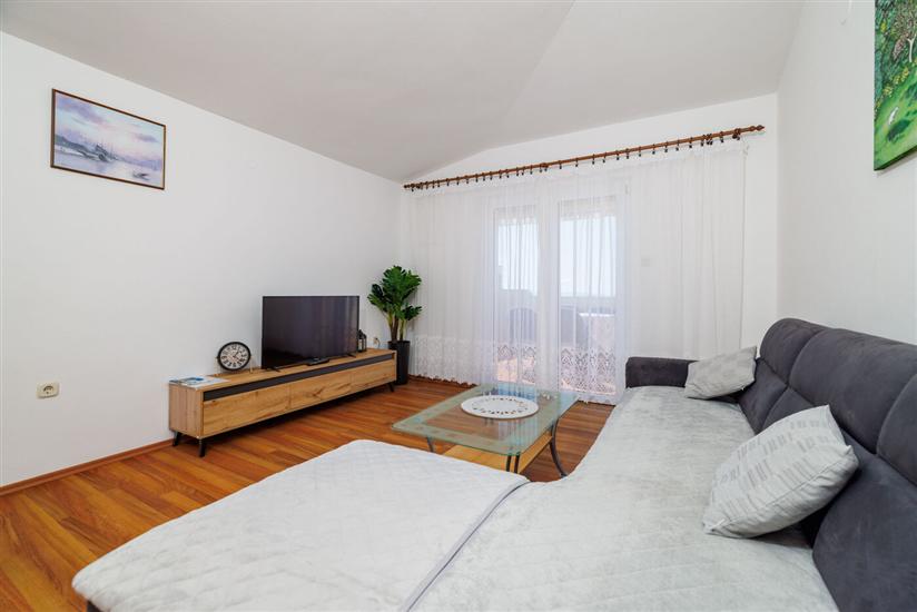 Apartment A2, for 5 persons