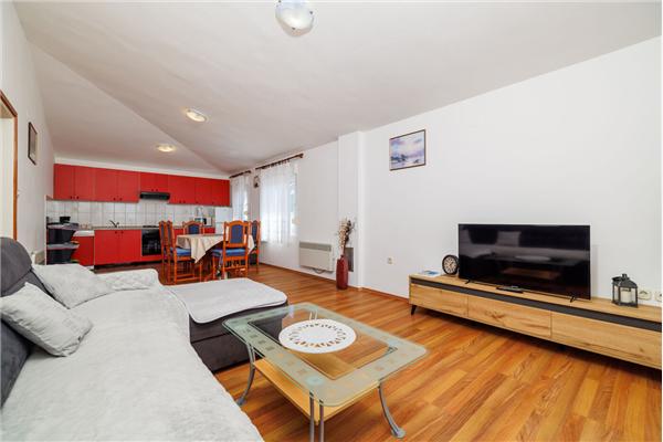 Apartment A2, for 5 persons