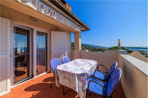 Apartment A2, for 5 persons