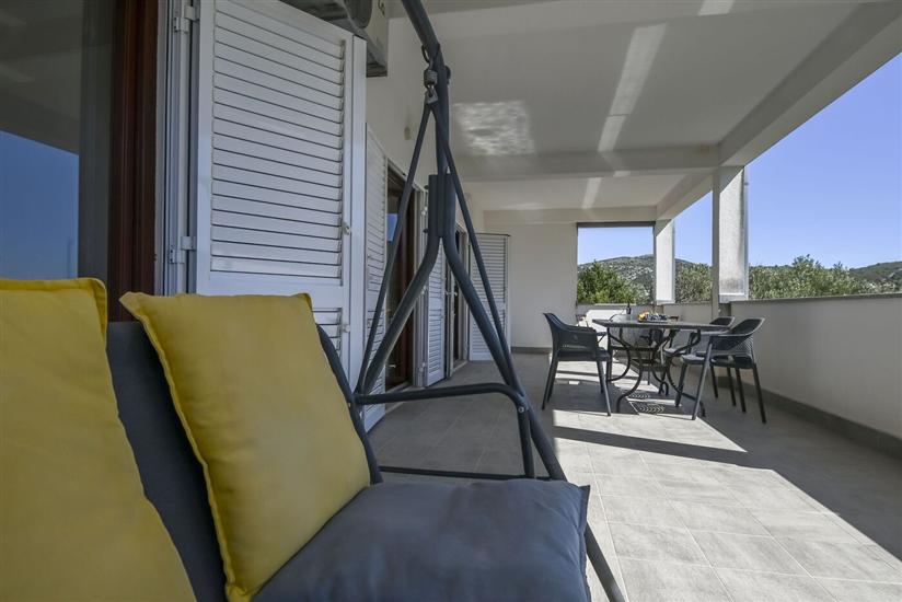 Apartment A1, for 5 persons