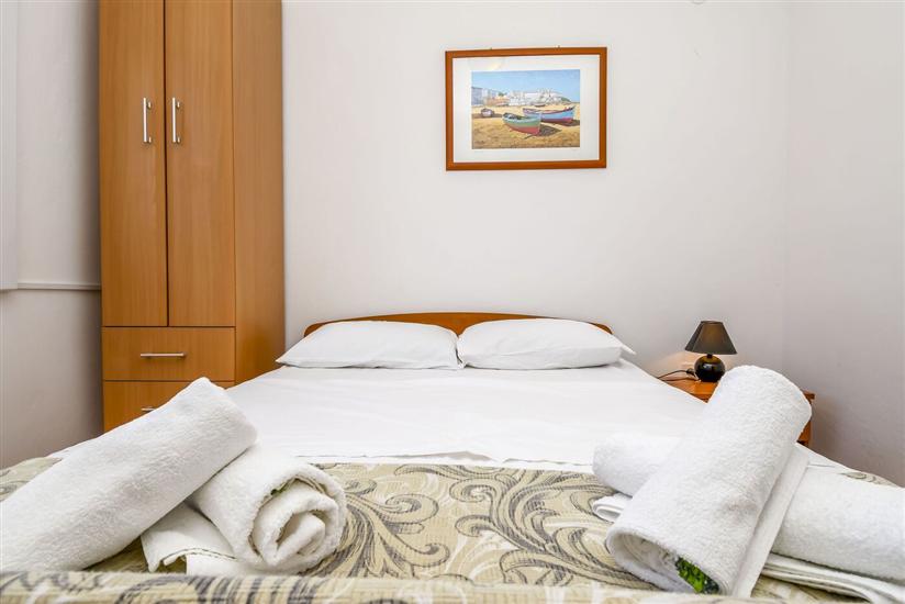 Apartment A2, for 5 persons