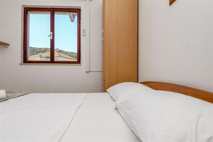 Apartment A2, for 5 persons