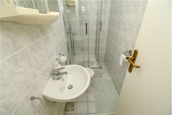 Apartment A1, for 8 persons