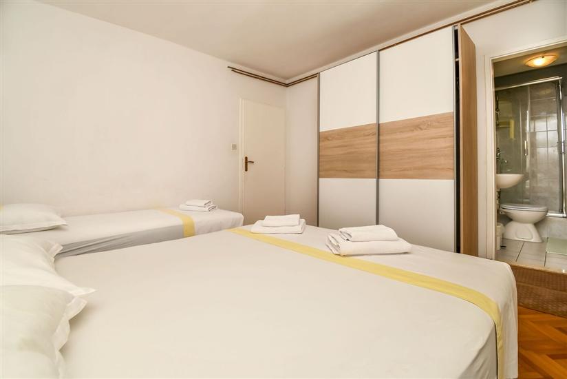 Apartment A1, for 8 persons