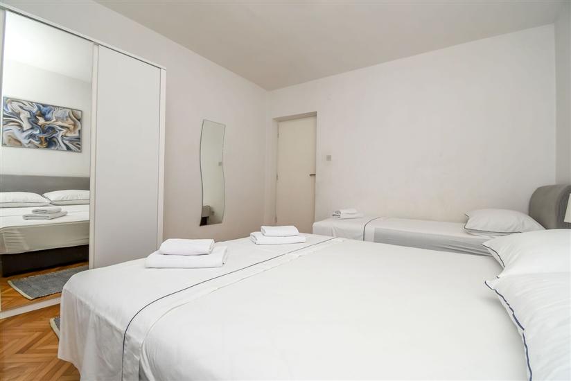 Apartment A1, for 8 persons