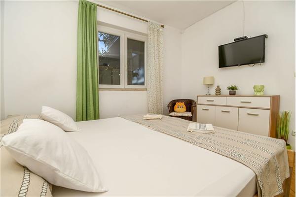 Apartment A1, for 6 persons