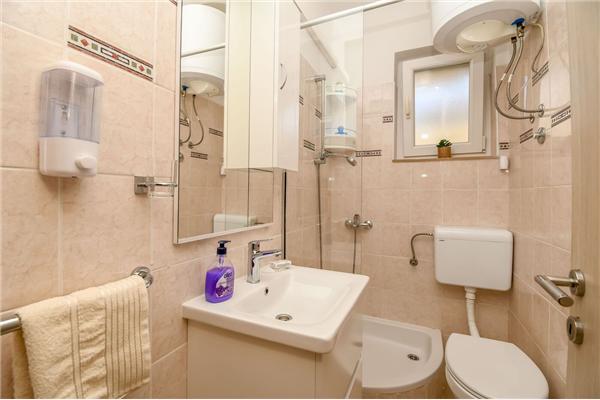 Apartment A1, for 6 persons