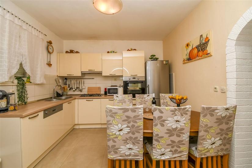 Apartment A1, for 6 persons