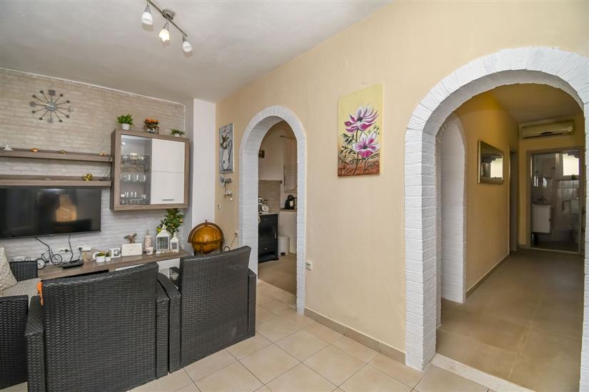 Apartment A1, for 6 persons