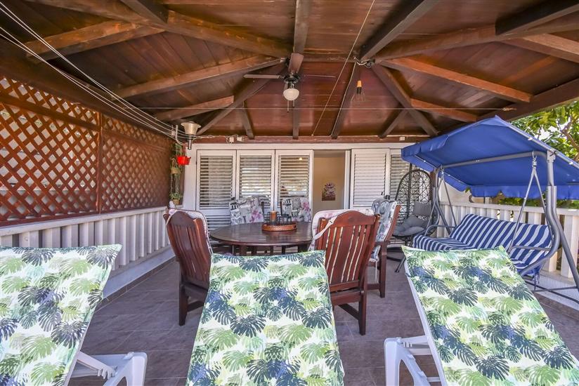 Apartment A1, for 6 persons