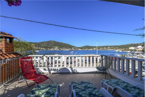 Apartment A1, for 6 persons