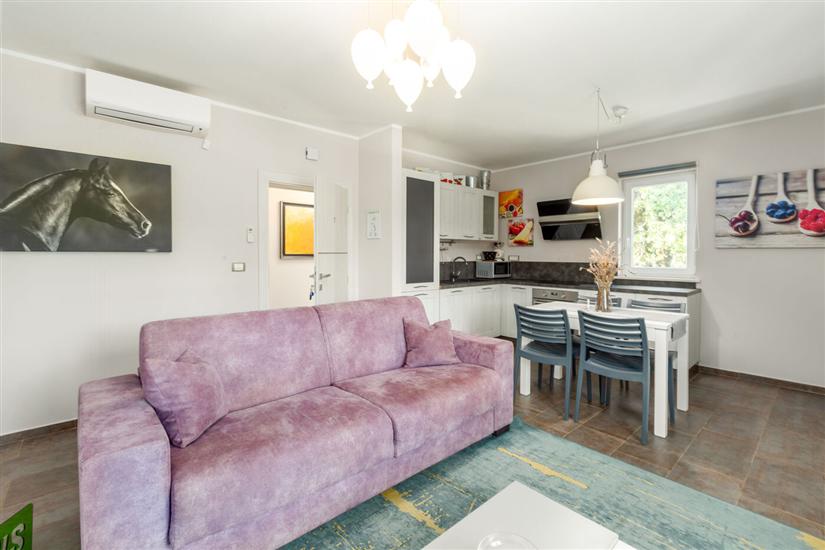 House K1, for 11 persons