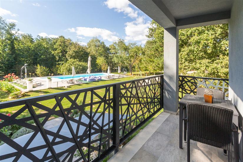 House K1, for 11 persons