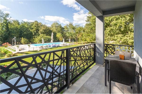 House K1, for 11 persons