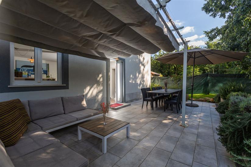 House K1, for 11 persons