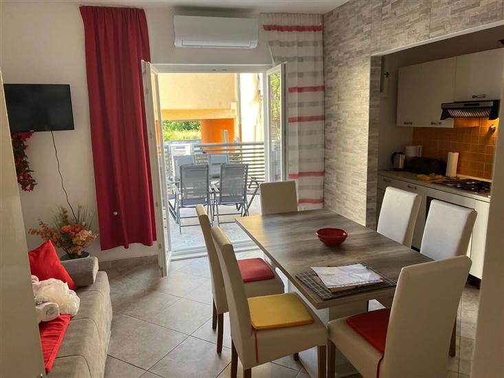 Apartment A2, for 3 persons