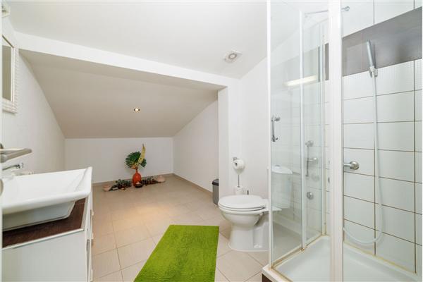 House K1, for 10 persons