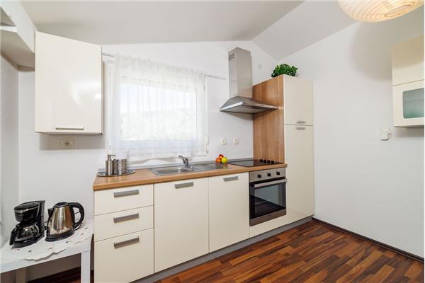 House K1, for 10 persons