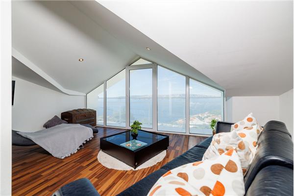 House K1, for 10 persons