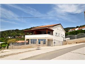 Apartments Villa Sofia Kvarners islands, Size 110.00 m2, Airline distance to the sea 100 m