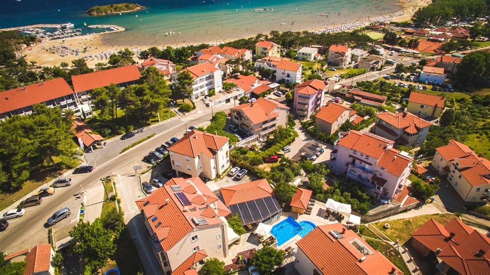 Apartments and Rooms Vitomir