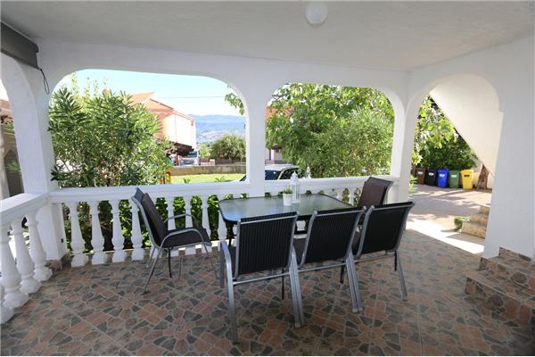 Apartment A1, for 5 persons