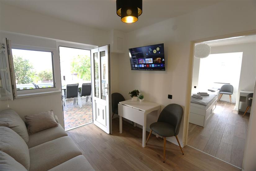 Apartment A1, for 5 persons