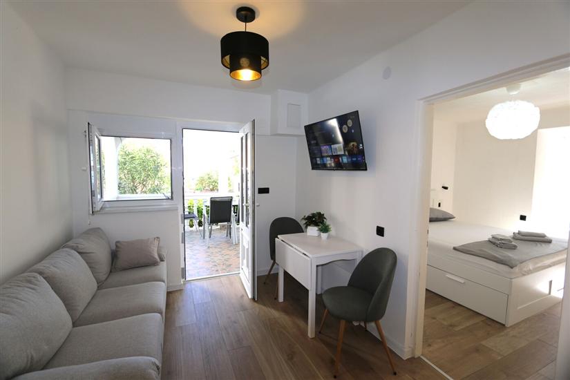 Apartment A1, for 5 persons