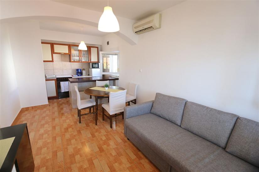 Apartment A2, for 5 persons