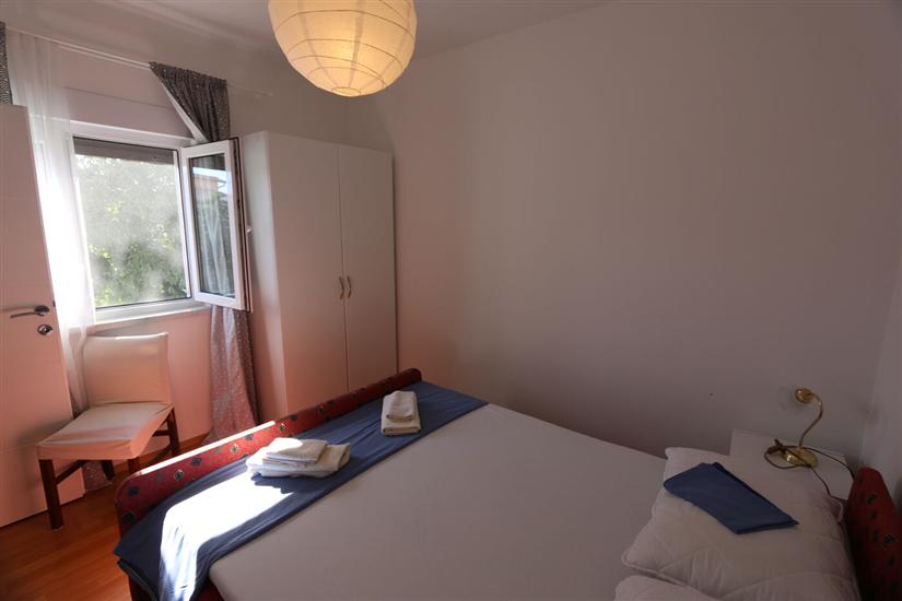 Apartment A2, for 5 persons