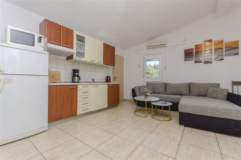 Apartment A4, for 4 persons