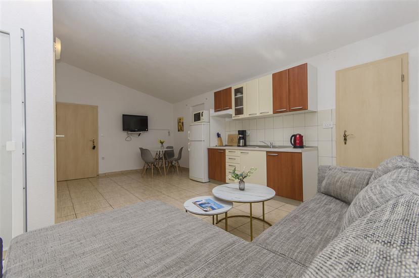 Apartment A4, for 4 persons