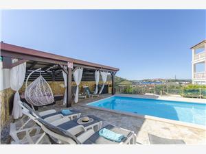 Apartments Nedi Stupin Celine, Size 43.00 m2, Accommodation with pool, Airline distance to the sea 270 m