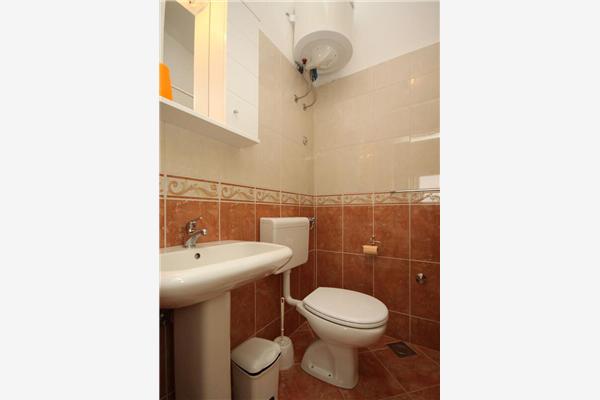 Apartment A5, for 6 persons